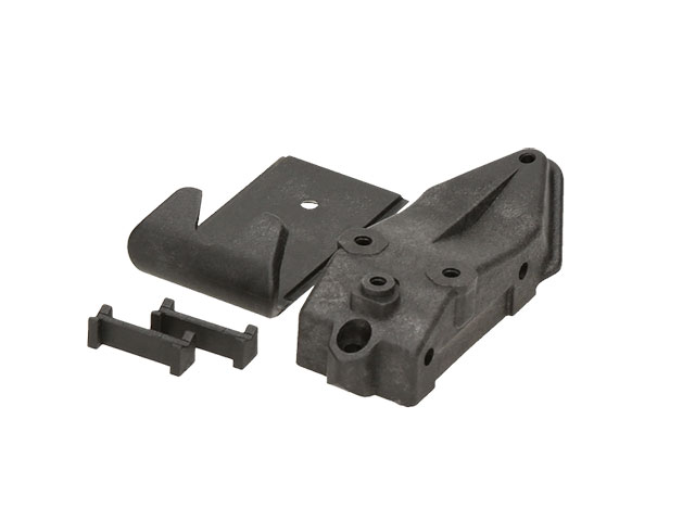 HB RACING　HB116301　FRONT BULKHEAD/SKIDPLATE【D216】