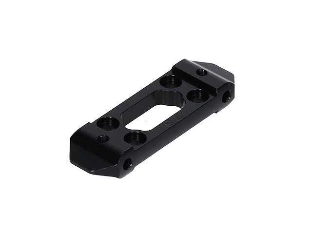 HB RACING　HB204798　D2 Evo front arm mount (2.5)【D2 Evo】