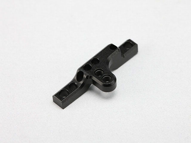 YOKOMO　B11-32FUAA　BD11用フロントアッパーバルクヘッドA(左側)