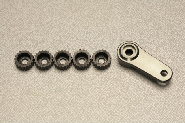 MUGEN B0429a アルミサーボホーンセット MUGEN B0429a アルミサーボホーンセット