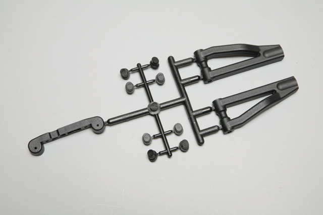 MUGEN　E0148　フロントアッパーアーム・仕様変更品