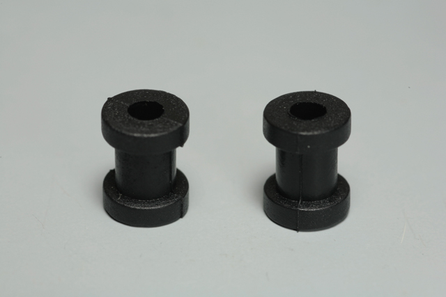 MUGEN　E0803　燃料タンクブッシュ