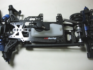 KM GROUP　KM-V3R-021E2X　V-OneRRＲエボ2用　カーボンデッキ(ＮＴ1燃料タンク専用）