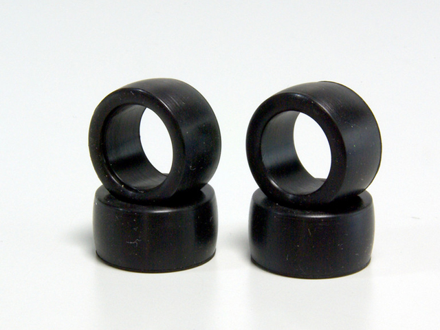KYOSHO　MZT302-30 LMワイドハイグリップタイヤ (30ﾟ/4pcs)