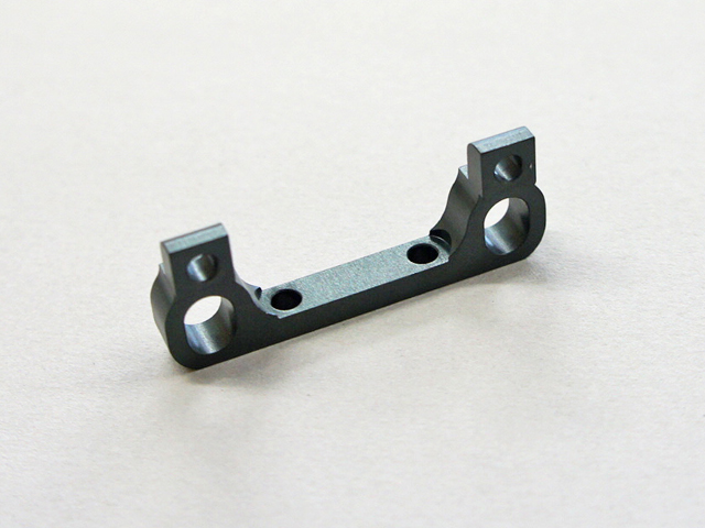 MUGEN　T2106-B　リヤロワーアームマウントB MTX6