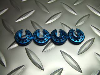 TN RACING TN-549 ドリパケ用 アルミ製スプリング受け(1台分) TN RACING TN-549 ドリパケ用 アルミ製スプリング受け(1台分)