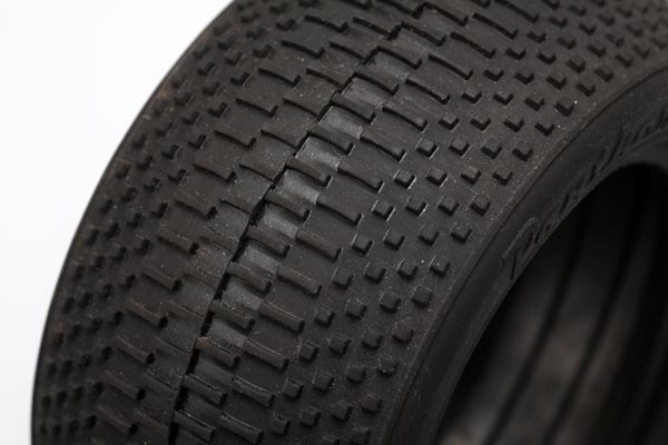 Panther　T-755C　スイッチ2.0リアタイヤ（クレイ/インナー付/2ヶ入）